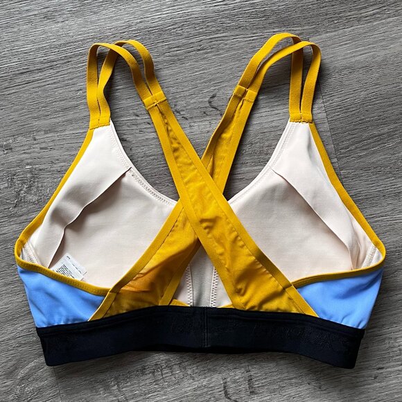 Brooks Women's Bra Size M - Picture 3 of 7